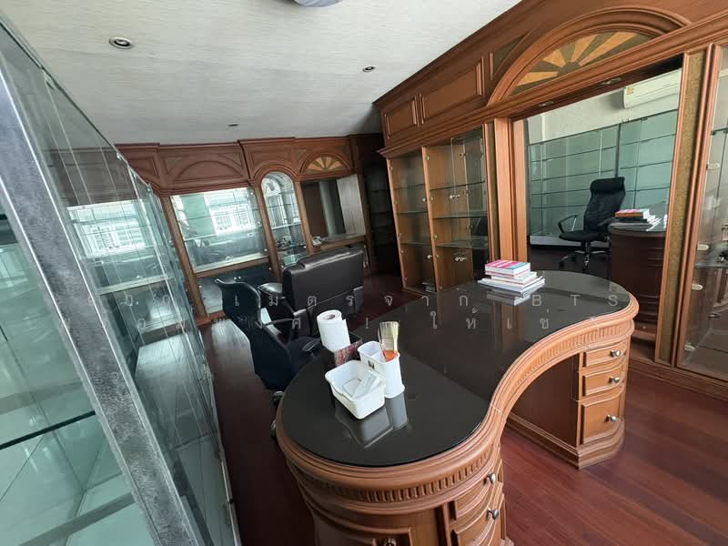 ซอย สุขุมวิท 39, กรุงเทพ, คลองตันเหนือ, วัฒนา, กรุงเทพ, 200 ตร.ม., ทาวน์เฮ้าส์ ให้เช่า, โดย 900 เมตรจาก BTS พร้อมพงศ์ ! ให้เช่าทาวน์โฮม 4.5 ชั้น 50 ตร.วา, 500224011 - DDproperty.com