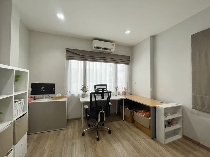 Suetrong Premium Bang Bua Thong 340, Nonthaburi, Bang Bua Thong-Suphanburi Road, Lahan, Bang Bua Thong, Nonthaburi, 3 Bedrooms, 190 sqm, Single Detached House For Sale, by Chanicha Settha-amorn, 500224024 - DDproperty.com