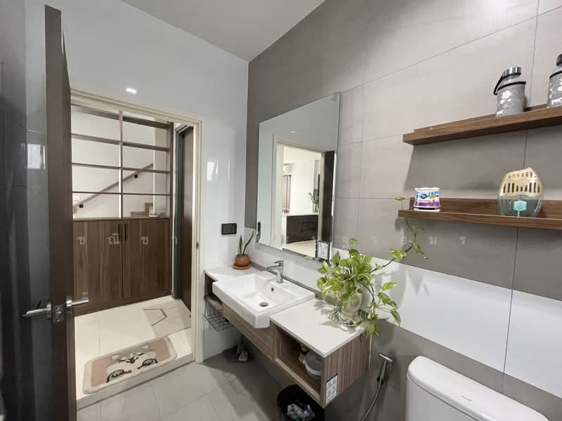 Suetrong Premium Bang Bua Thong 340, Nonthaburi, Bang Bua Thong-Suphanburi Road, Lahan, Bang Bua Thong, Nonthaburi, 3 Bedrooms, 190 sqm, Single Detached House For Sale, by Chanicha Settha-amorn, 500224024 - DDproperty.com