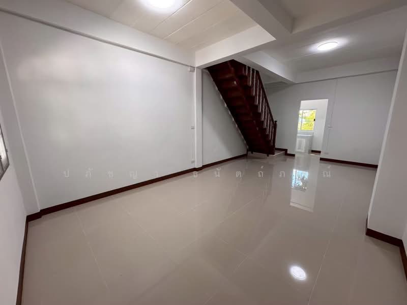 ทรัพย์บัวหลวง, สมุทรปราการ, บางปูใหม่, เมืองสมุทรปราการ, สมุทรปราการ, 90 ตร.ม., ทาวน์เฮ้าส์ ขาย, โดย ปภัชญา ธนัตถ์ภรณ์, 500224032 - DDproperty.com