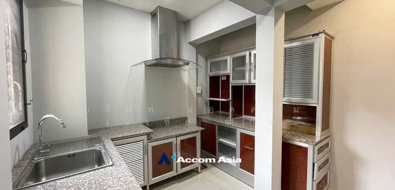 Home Office, Pet friendly 4 Bedrooms House for Rent in Sathorn, Bangkok near BTS Chong Nonsi, Bangkok, Thung Maha Mek, Sathon, Bangkok, 4 Bedrooms, 200 sqm, Single Detached House For Rent, by บริษัท แอคคอม เอเซีย จำกัด, 500224058 - DDproperty.com