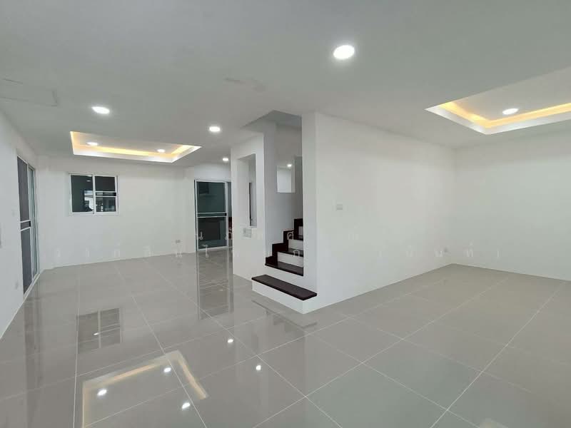 หมู่บ้านภัทรทรัพย์ คลอง 2 ซอยเปียร์นนท์ ลำลูกกา ปทุมธานี, Pathum Thani, ซอยเปียร์นนท์, Khu Khot, Lam Luk Ka, Pathum Thani, 3 Bedrooms, 120 sqm, Semi-Detached House (Twin House) For Sale, by นภัสศรณ์ วงศ์สินไทยกร (นันท์), 500224067 - DDproperty.com