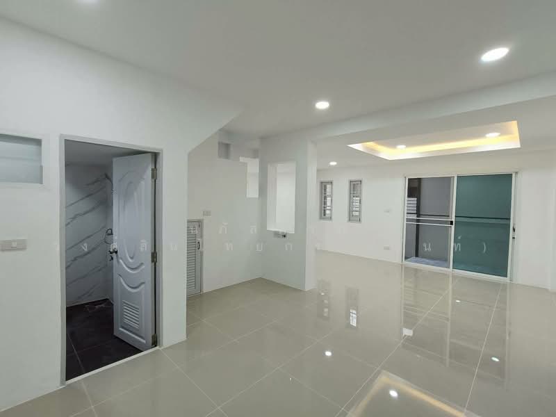 หมู่บ้านภัทรทรัพย์ คลอง 2 ซอยเปียร์นนท์ ลำลูกกา ปทุมธานี, ปทุมธานี, ซอยเปียร์นนท์, คูคต, ลำลูกกา, ปทุมธานี, 120 ตร.ม., บ้านแฝด ขาย, โดย นภัสศรณ์ วงศ์สินไทยกร (นันท์), 500224067 - DDproperty.com