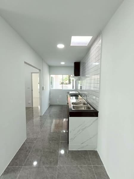 Pruksa Village 1 Lumlukka Klong 6, Pathum Thani, Soi Bueng Kham Phroi, Bung Kham Proi, Lam Luk Ka, Pathum Thani, 3 Bedrooms, 200 sqm, Single Detached House For Sale, by นภัสศรณ์ วงศ์สินไทยกร (นันท์), 500224070 - DDproperty.com