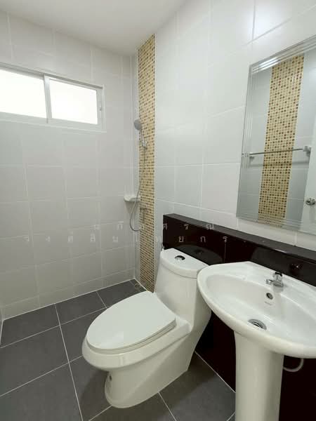 I Leaf Town Lumlukka Klong 3, Pathum Thani, Lam Luk Ka, Lam Luk Ka, Pathum Thani, 4 Bedrooms, 100 sqm, Townhouse For Sale, by นภัสศรณ์ วงศ์สินไทยกร (นันท์), 500224071 - DDproperty.com