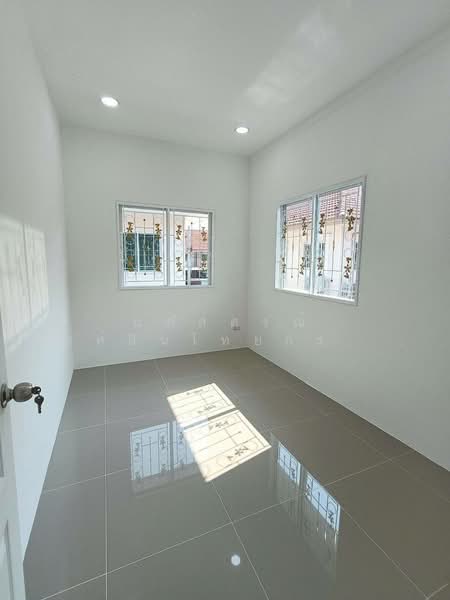 I Leaf Town Lumlukka Klong 3, Pathum Thani, Lam Luk Ka, Lam Luk Ka, Pathum Thani, 4 Bedrooms, 100 sqm, Townhouse For Sale, by นภัสศรณ์ วงศ์สินไทยกร (นันท์), 500224071 - DDproperty.com