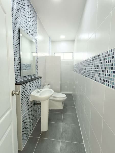 I Leaf Town Lumlukka Klong 3, Pathum Thani, Lam Luk Ka, Lam Luk Ka, Pathum Thani, 4 Bedrooms, 100 sqm, Townhouse For Sale, by นภัสศรณ์ วงศ์สินไทยกร (นันท์), 500224071 - DDproperty.com