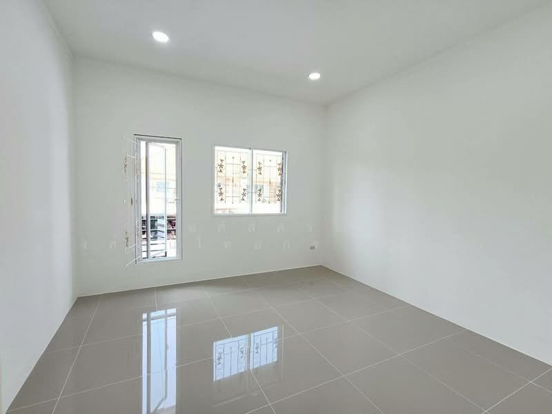 I Leaf Town Lumlukka Klong 3, Pathum Thani, Lam Luk Ka, Lam Luk Ka, Pathum Thani, 4 Bedrooms, 100 sqm, Townhouse For Sale, by นภัสศรณ์ วงศ์สินไทยกร (นันท์), 500224071 - DDproperty.com