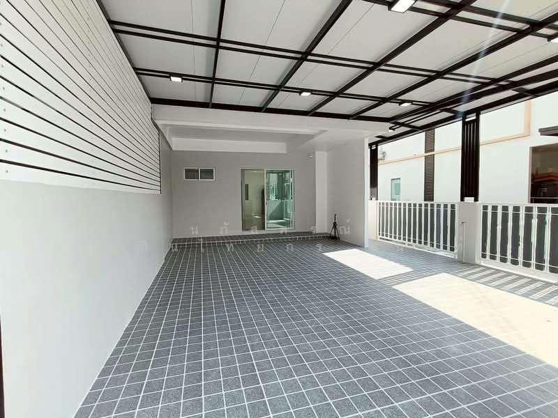 I Leaf Town Lumlukka Klong 3, Pathum Thani, Lam Luk Ka, Lam Luk Ka, Pathum Thani, 4 Bedrooms, 100 sqm, Townhouse For Sale, by นภัสศรณ์ วงศ์สินไทยกร (นันท์), 500224071 - DDproperty.com