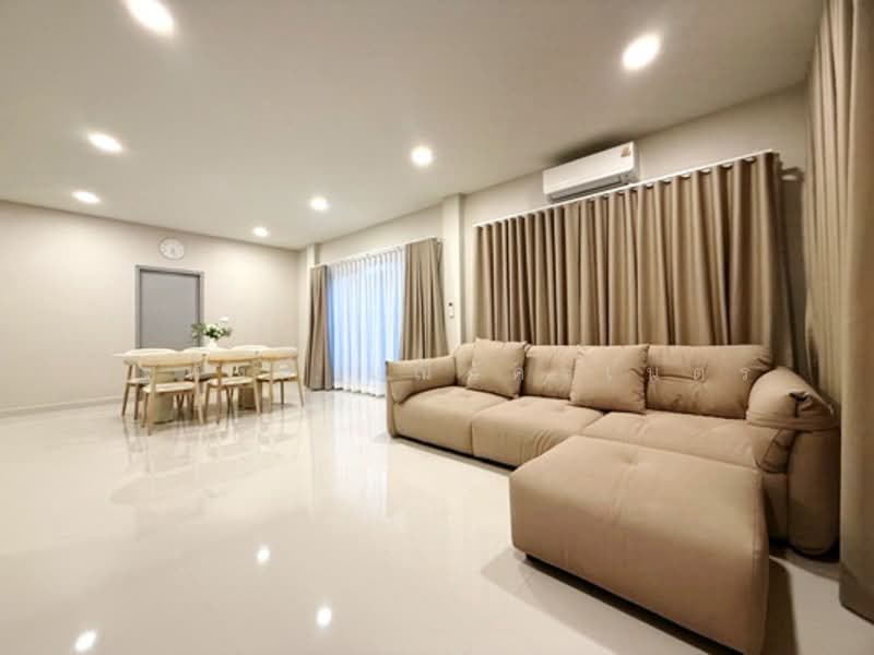 Centro Phahol - Vibhavadi 3, Pathum Thani, พหลโยธิน, Khlong Nung, Khlong Luang, Pathum Thani, 4 Bedrooms, 250 sqm, Single Detached House For Rent, by นัฐพงค์ มณีอัครเนตร, 500224083 - DDproperty.com