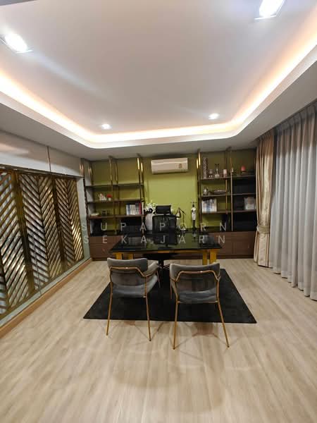 บ้าน3 ชั้น/ home office ลาดพร้าว, Bangkok, Lat Phrao, Lat Phrao, Bangkok, 4 Bedrooms, 300 sqm, Single Detached House For Rent, by Supaporn Sekajarn, 500224085 - DDproperty.com