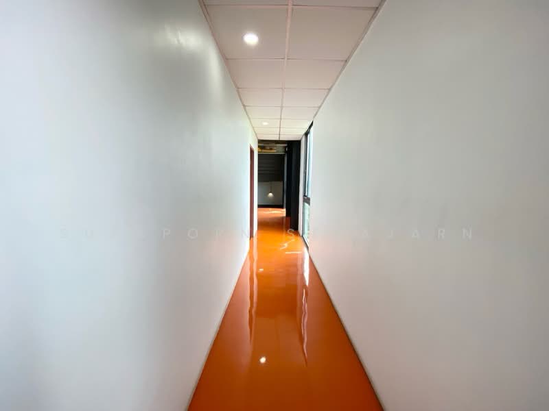 ให้เช่าพื้นที่สำนักงานสไตล์loft ติดถนนราชพฤกษ์, นนทบุรี, บางรักน้อย, เมืองนนทบุรี, นนทบุรี, 460 ตร.ม., สำนักงาน ให้เช่า, โดย Supaporn Sekajarn, 500224106 - DDproperty.com