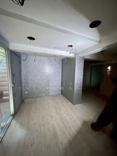 ให้เช่า - อาคารพาณิชย์ให้เช่า อนุสาวรีย์ชัยสมรภูมิ – ราชวิถี, กรุงเทพ