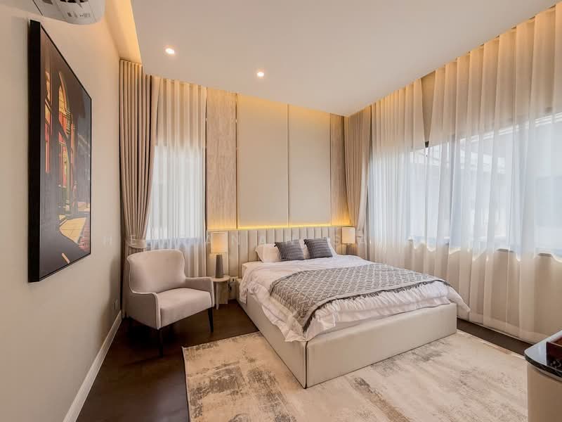 Narasiri Krungthep Kreetha, Bangkok, 69 Soi Pracha Ruamjai, Hua Mak, Bang Kapi, Bangkok, 4 Bedrooms, 495 sqm, Single Detached House For Sale, by Cheeranan Satsue, 500224123 - DDproperty.com