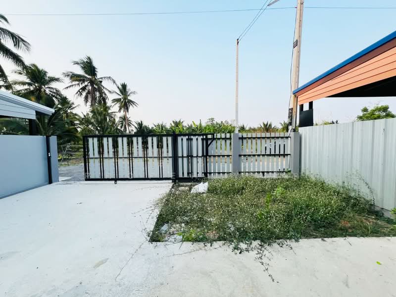 บ้านเดี่ยวลาดใหญ่ สมุทรสงคราม, Samut Songkhram, Lat Yai, Muang Samut Songkhram, Samut Songkhram, 2 Bedrooms, 150 sqm, Single Detached House For Sale, by The Best Property กิ๊ก, 500224153 - DDproperty.com