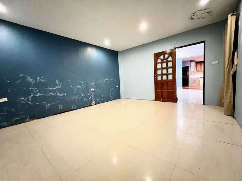 For Sale - Pruksa Village 1 Lumlukka Klong 6, Pathum Thani