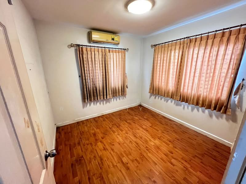 For Sale - Pruksa Village 1 Lumlukka Klong 6, Pathum Thani