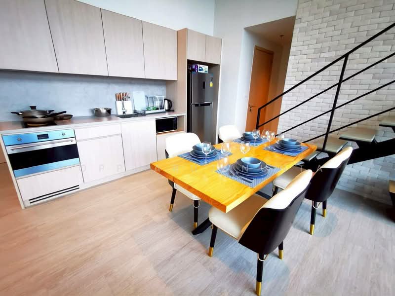 The Lofts Silom, Bangkok, Pramuan Road, Silom, Bang Rak, Bangkok, 2 Bedrooms, 75 sqm, Condo For Rent, by Noppharuj Nunta, 500224214 - DDproperty.com