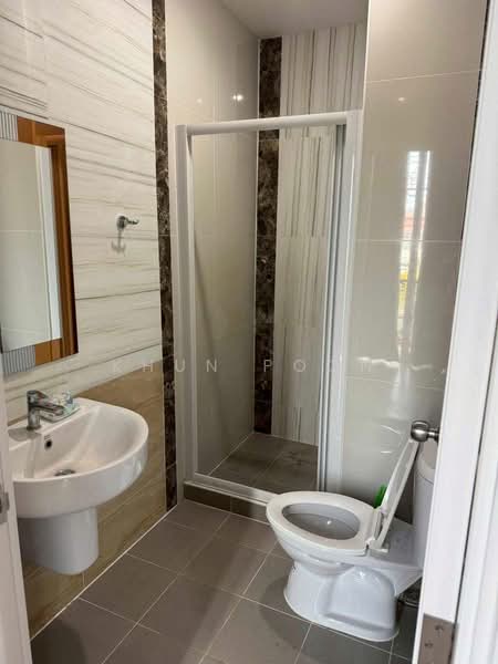 Golden Town Sukhumvit-Bearing Station, Samut Prakan, Soi Tesabansamrongtai 6, Sam Rong, Phra Pra Daeng, Samut Prakan, 4 Bedrooms, 76 sqm, Townhouse For Rent, by Khun Poon, 500224217 - DDproperty.com