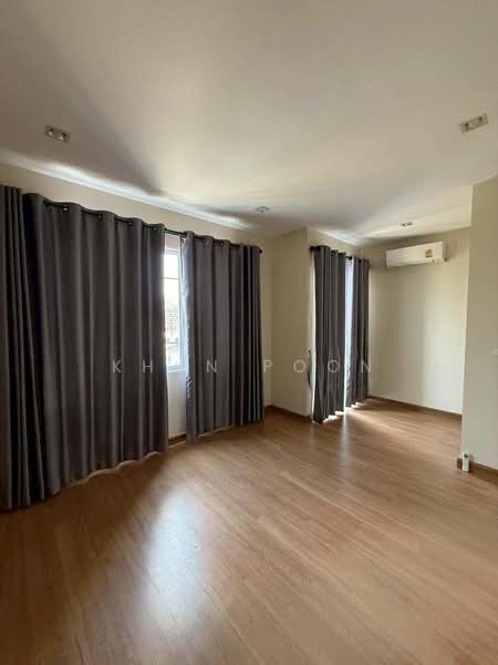 Golden Town Sukhumvit-Bearing Station, Samut Prakan, Soi Tesabansamrongtai 6, Sam Rong, Phra Pra Daeng, Samut Prakan, 4 Bedrooms, 76 sqm, Townhouse For Rent, by Khun Poon, 500224217 - DDproperty.com