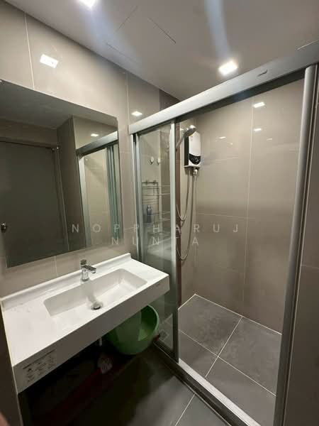 IDEO Sathorn-Wongwian Yai, Bangkok, 219 Soi Krung Thonburi 1, Khlong Ton Sai, Khlong San, Bangkok, 1 Bedroom, 35 sqm, Condo For Rent, by Noppharuj Nunta, 500224229 - DDproperty.com