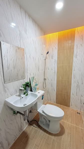 3 Bedroom Townhouse for Sale East Pattaya, Chon Buri (Pattaya), Bang Lamung, Bang Lamung (Pattaya), Chon Buri (Pattaya), 3 Bedrooms, 80 sqm, Townhouse For Sale, by PLC Real Estate, 500224230 - DDproperty.com