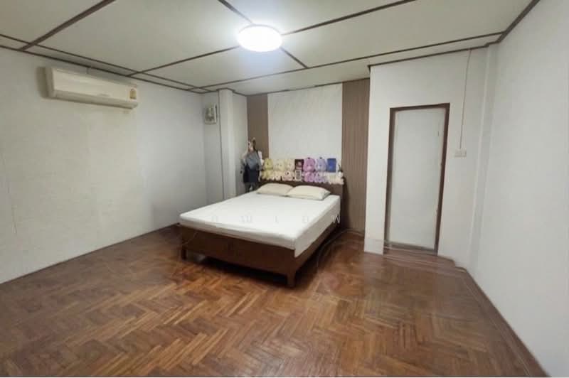 ถนนเทศบาลสงเคราะห์ ซอยเทศบาลรังสรรค์ใต้, Bangkok, เทศบาลสงเคราะห์, Lat Yao, Chatuchak, Bangkok, 6 Bedrooms, 300 sqm, Single Detached House For Sale, by คุณเอฟ, 500224260 - DDproperty.com