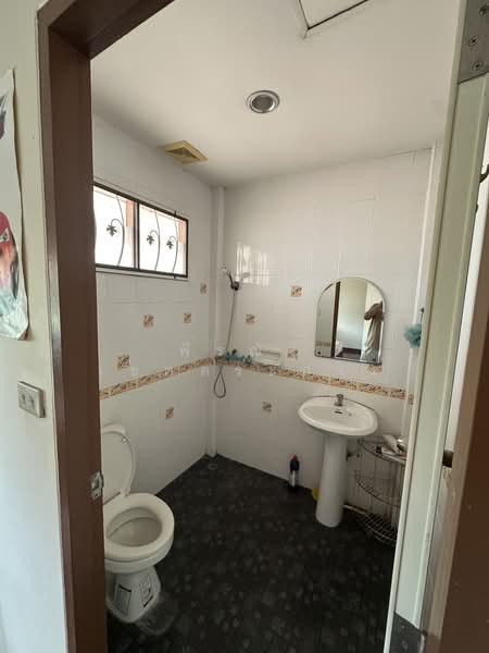 Praphawan Home Rom Klao 1, Bangkok, Suwinthawong Road, Saen Sab, Min Buri, Bangkok, 3 Bedrooms, 376 sqm, Single Detached House For Sale, by พีรณัฐ เขตตระการ, 500224279 - DDproperty.com