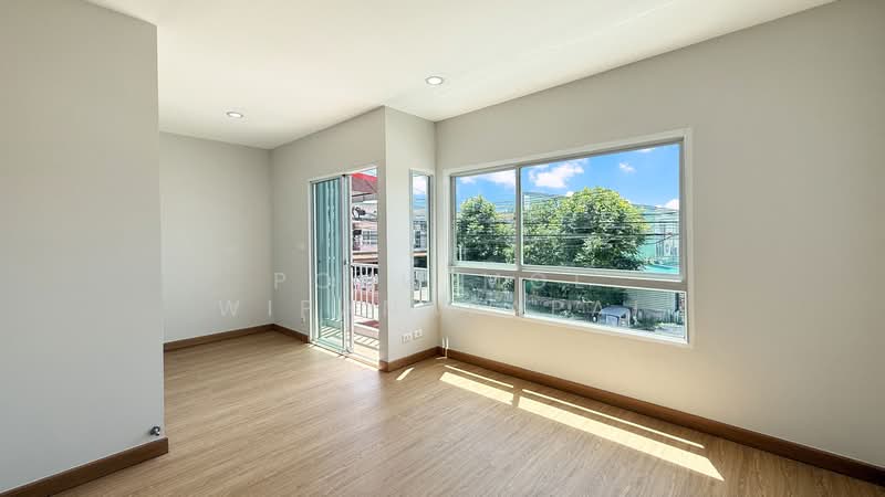 Villette Lite Pattanakarn, Bangkok, Soi Phatthanakan 38, Phatthanakan Road, Suan Luang, Bangkok, 3 Bedrooms, 125 sqm, Townhouse For Sale, by Ponwimol Wipanarapai, 500224297 - DDproperty.com