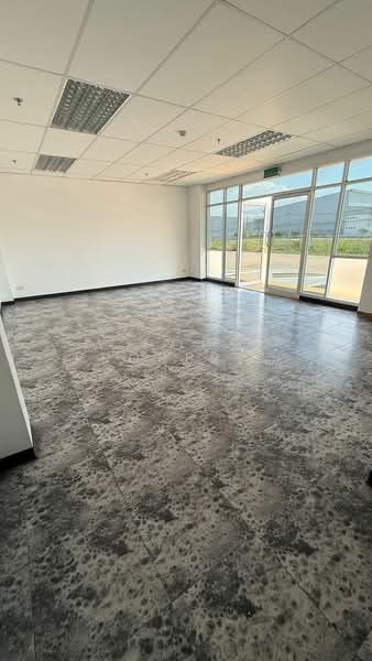 Warehouse for rent in Sriracha. Spacious area, great value., Chon Buri (Pattaya), Surasak, Si Racha, Chon Buri (Pattaya), , 1,500 sqm, Warehouse/Factory For Rent, by A House Property Co.,Ltd., 500224298 - DDproperty.com