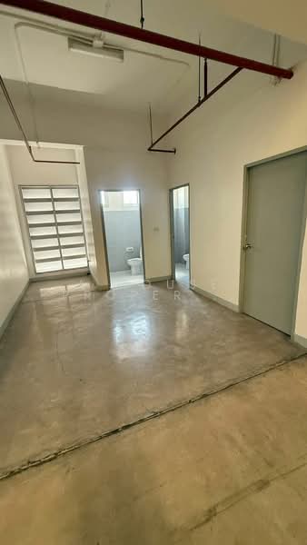 Warehouse for rent in Sriracha. Spacious area, great value., Chon Buri (Pattaya), Surasak, Si Racha, Chon Buri (Pattaya), , 1,500 sqm, Warehouse/Factory For Rent, by A House Property Co.,Ltd., 500224298 - DDproperty.com