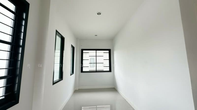 บ้านเดี่ยว 2 ชั้น วิสต้า วิลล์ G คลอง 8 บ้านสวย สไตล์โมเดิร์น ราคาถูก, Pathum Thani, ปท.3006(เลียบคลอง8), Lam Luk Ka, Lam Luk Ka, Pathum Thani, 3 Bedrooms, 180 sqm, Single Detached House For Sale, by คุณ ภรณ์ทิพย์ (ปุ๋ย), 500224302 - DDproperty.com