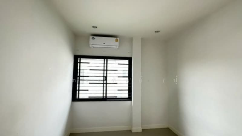 บ้านเดี่ยว 2 ชั้น วิสต้า วิลล์ G คลอง 8 บ้านสวย สไตล์โมเดิร์น ราคาถูก, Pathum Thani, ปท.3006(เลียบคลอง8), Lam Luk Ka, Lam Luk Ka, Pathum Thani, 3 Bedrooms, 180 sqm, Single Detached House For Sale, by คุณ ภรณ์ทิพย์ (ปุ๋ย), 500224302 - DDproperty.com