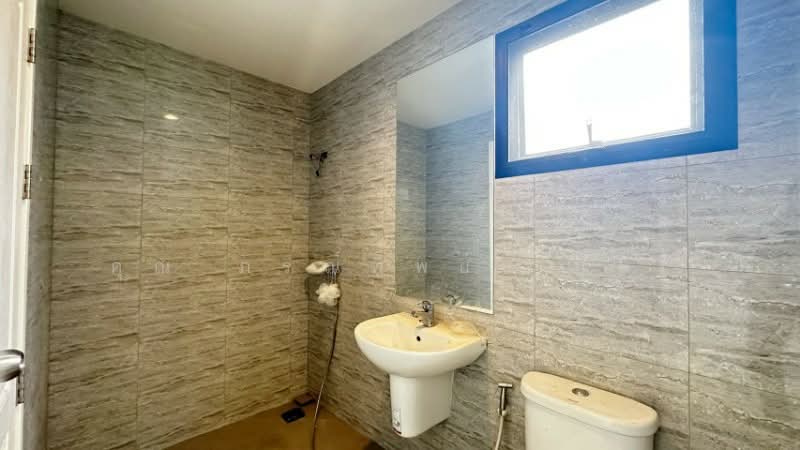 บ้านเดี่ยว 2 ชั้น วิสต้า วิลล์ G คลอง 8 บ้านสวย สไตล์โมเดิร์น ราคาถูก, Pathum Thani, ปท.3006(เลียบคลอง8), Lam Luk Ka, Lam Luk Ka, Pathum Thani, 3 Bedrooms, 180 sqm, Single Detached House For Sale, by คุณ ภรณ์ทิพย์ (ปุ๋ย), 500224302 - DDproperty.com