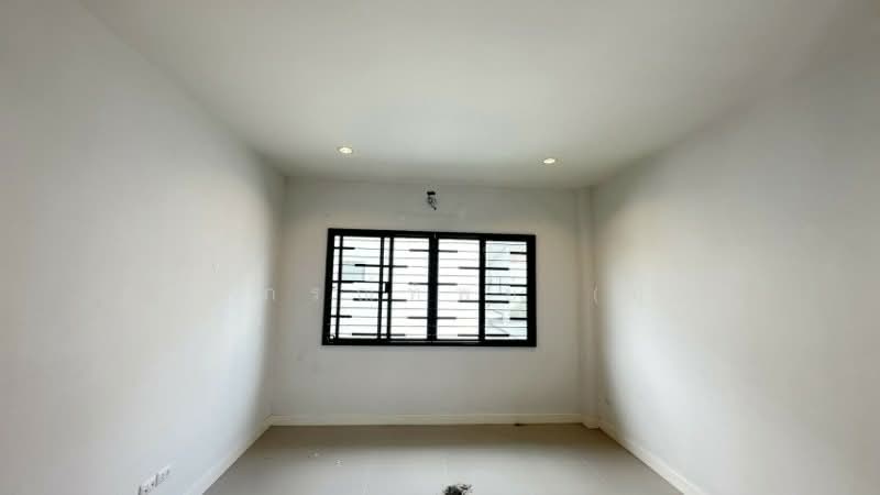 บ้านเดี่ยว 2 ชั้น วิสต้า วิลล์ G คลอง 8 บ้านสวย สไตล์โมเดิร์น ราคาถูก, Pathum Thani, ปท.3006(เลียบคลอง8), Lam Luk Ka, Lam Luk Ka, Pathum Thani, 3 Bedrooms, 180 sqm, Single Detached House For Sale, by คุณ ภรณ์ทิพย์ (ปุ๋ย), 500224302 - DDproperty.com