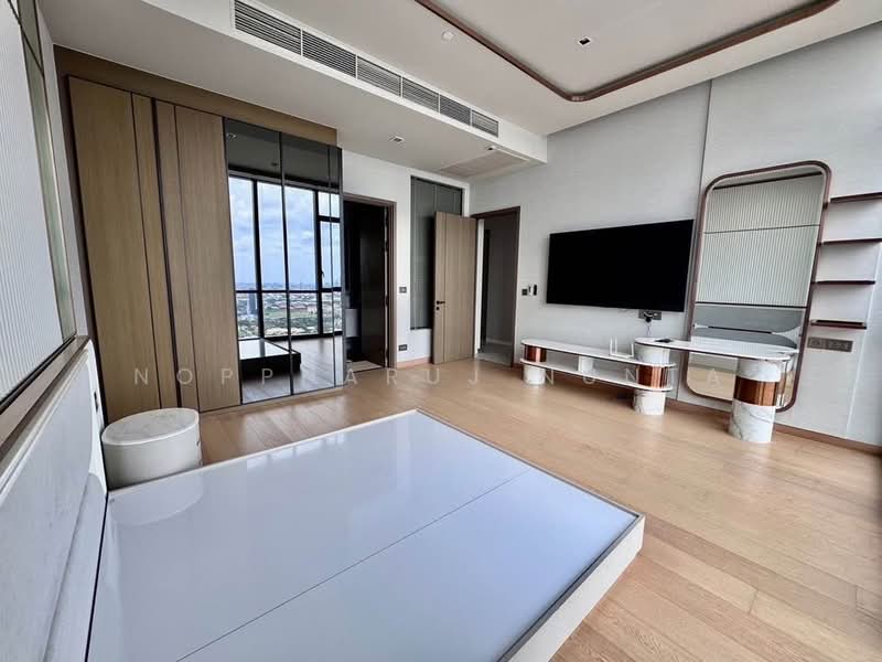 The Monument Thonglor, Bangkok, 998 Thonglor Road, Khlong Tan Nua, Watthana, Bangkok, 3 Bedrooms, 253 sqm, Condo For Rent, by Noppharuj Nunta, 500224310 - DDproperty.com