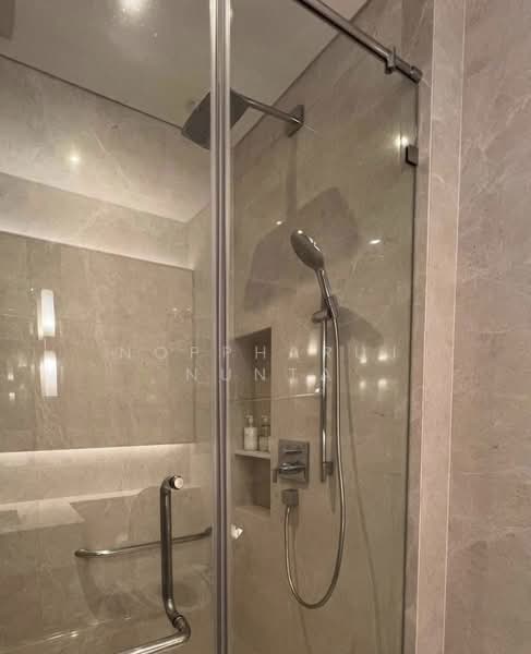 Sindhorn Residence, Bangkok, 54 Soi Ton Son, Lumphini, Pathum Wan, Bangkok, Studio, 40 sqm, Condo For Rent, by Noppharuj Nunta, 500224335 - DDproperty.com