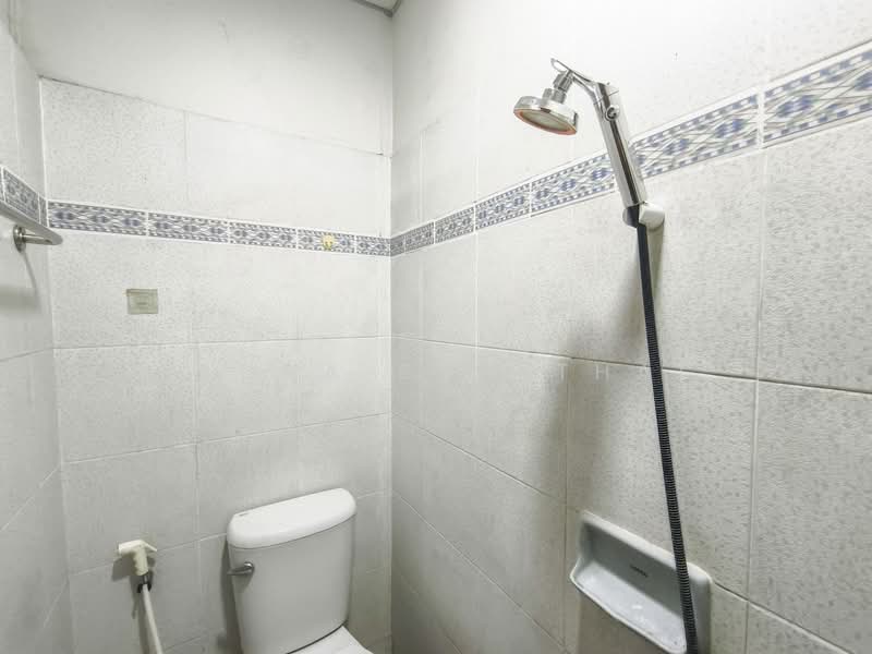 Sinphatthana 4, Nonthaburi, Talat Kwan, Muang Nonthaburi, Nonthaburi, 2 Bedrooms, 100 sqm, Townhouse For Sale, by Ladda Suebthai, 500224341 - DDproperty.com