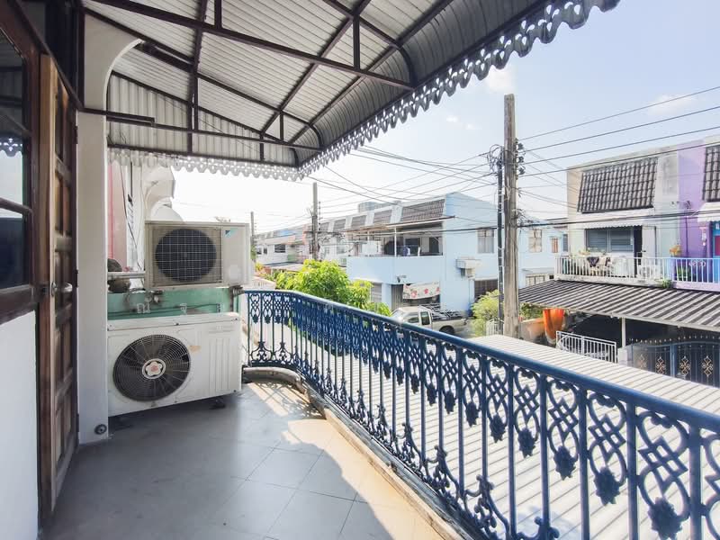 Sinphatthana 4, Nonthaburi, Talat Kwan, Muang Nonthaburi, Nonthaburi, 2 Bedrooms, 100 sqm, Townhouse For Sale, by ณัฐยา ศิริฐานนท์, 500224354 - DDproperty.com
