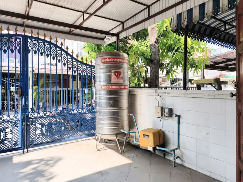 Sinphatthana 4, Nonthaburi, Talat Kwan, Muang Nonthaburi, Nonthaburi, 2 Bedrooms, 100 sqm, Townhouse For Sale, by ณัฐยา ศิริฐานนท์, 500224354 - DDproperty.com