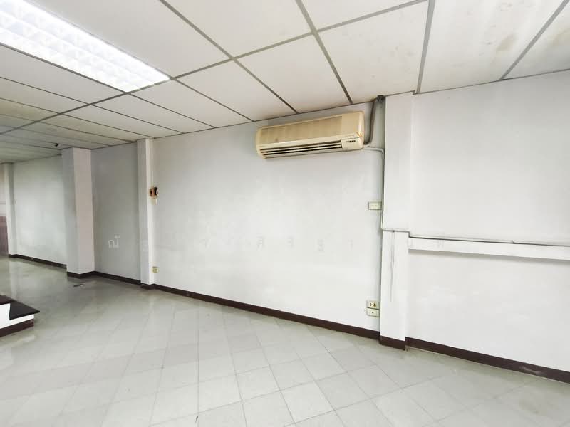 Sinphatthana 4, Nonthaburi, Talat Kwan, Muang Nonthaburi, Nonthaburi, 2 Bedrooms, 100 sqm, Townhouse For Sale, by ณัฐยา ศิริฐานนท์, 500224354 - DDproperty.com