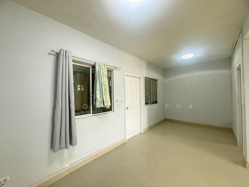 Pruksa Ville 44 Boromarajajonani-Pinklao, Nakhon Pathom, Borommaratchachonnani Road, Bang Toei, Sam Phran, Nakhon Pathom, 3 Bedrooms, 111 sqm, Townhouse For Sale, by Vimon Boodpha, 500224360 - DDproperty.com