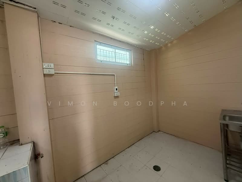 Pruksa Ville 44 Boromarajajonani-Pinklao, Nakhon Pathom, Borommaratchachonnani Road, Bang Toei, Sam Phran, Nakhon Pathom, 3 Bedrooms, 111 sqm, Townhouse For Sale, by Vimon Boodpha, 500224360 - DDproperty.com