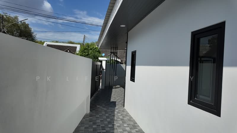 8S0227 This house for sale 5,490,000 baht 3 bedroom 2 bathroom at chalong, Phuket, Chalong, Muang Phuket, Phuket, 3 Bedrooms, 130 sqm, Semi-Detached House (Twin House) For Sale, by PK LIFE Property, 500224385 - DDproperty.com