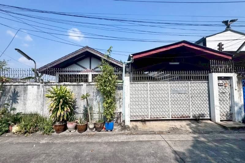 ถนนรัชดาภิเษก ซอยเสือใหญ่อุทิศ, Bangkok, Chan Kasem, Chatuchak, Bangkok, 3 Bedrooms, 200 sqm, Single Detached House For Sale, by คุณเจ, 500224389 - DDproperty.com