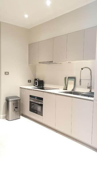 Magnolias Waterfront Residences, Bangkok, 259 Charoen Nakhon Road, Khlong Ton Sai, Khlong San, Bangkok, 2 Bedrooms, 102 sqm, Condo For Rent, by Kittiphop Machchima, 500224409 - DDproperty.com