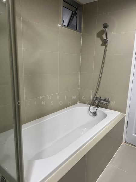 Belle Grand Rama 9, Bangkok, 131 Rama 9 Road, Huai Khwang, Huai Khwang, Bangkok, 3 Bedrooms, 101 sqm, Condo For Rent, by Puriwat Chinsongkram, 500224505 - DDproperty.com