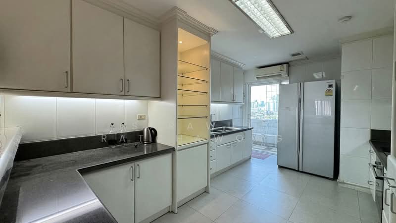 Richmond Palace, Bangkok, Soi Sukhumvit 43 Sukhumvit Road, Khlong Tan Nua, Watthana, Bangkok, 3 Bedrooms, 164 sqm, Condo For Rent, by Sarawut Ratchawong, 500224509 - DDproperty.com