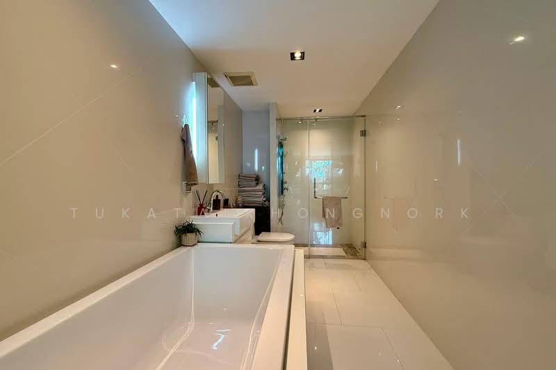 The Sanctuary Wongamat, Chon Buri (Pattaya), Soi Pattaya - Naklua 12, Na Kloe, Bang Lamung (Pattaya), Chon Buri (Pattaya), 2 Bedrooms, 94 sqm, Condo For Sale, by Tukata Khongnork, 500224516 - DDproperty.com