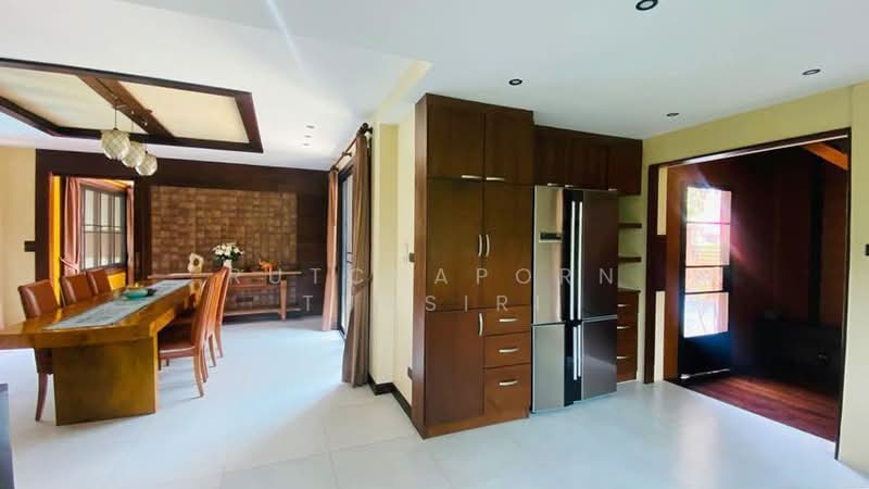 Pool Villa ให้เช่า - ใกล้มีโชคพลาซ่า เพียง 5 นาที ค่าเช่า 100,000 บาท / เดือน รหัสทรัพย์ : No.5P005, Chiang Mai, San Phi Sua, Muang Chiang Mai, Chiang Mai, 4 Bedrooms, 200 sqm, Single Detached House For Rent, by Rutchaporn Tunsiri, 500224519 - DDproperty.com